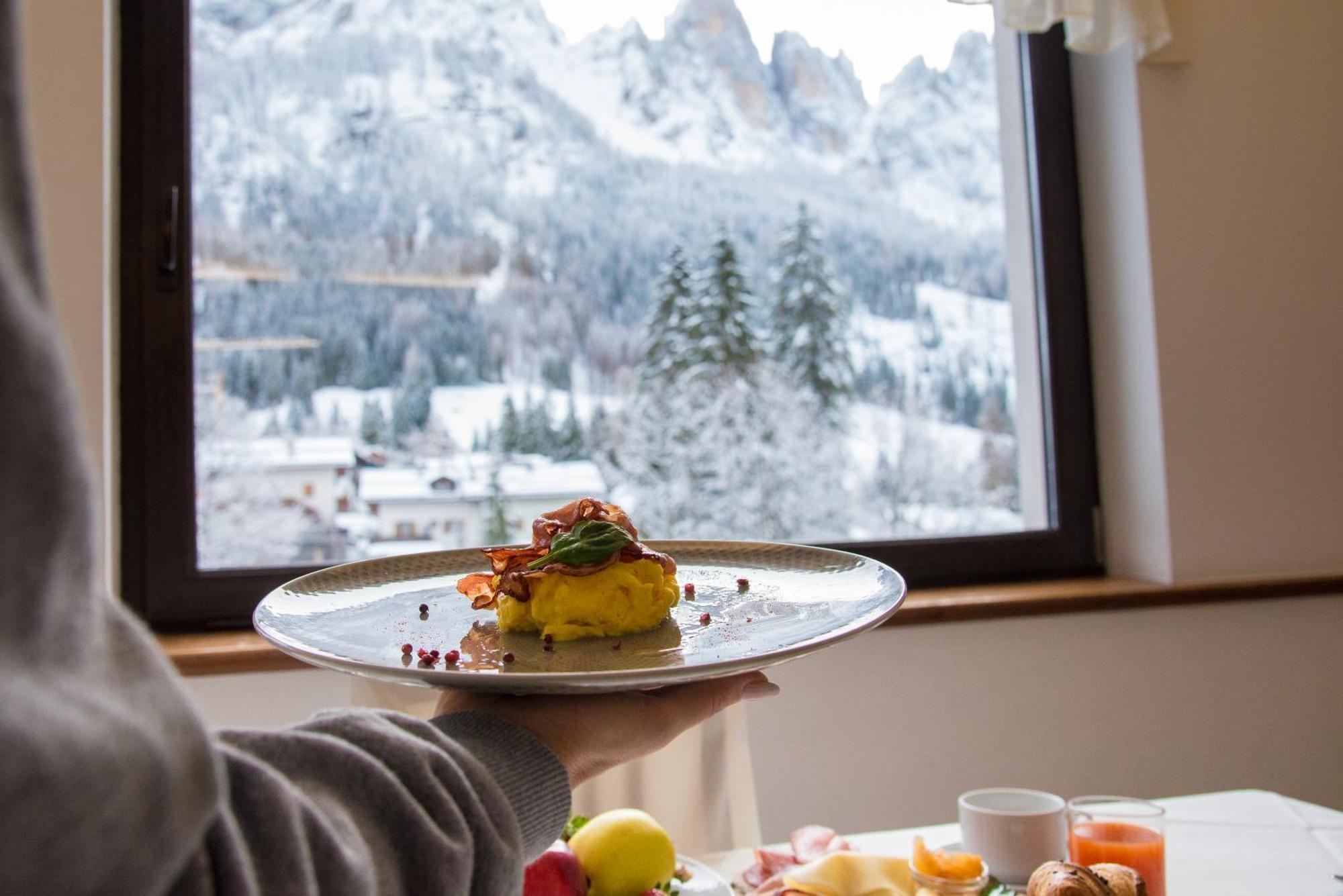 Hotel Colfosco Сан-Мартино-ди-Кастроцца Экстерьер фото