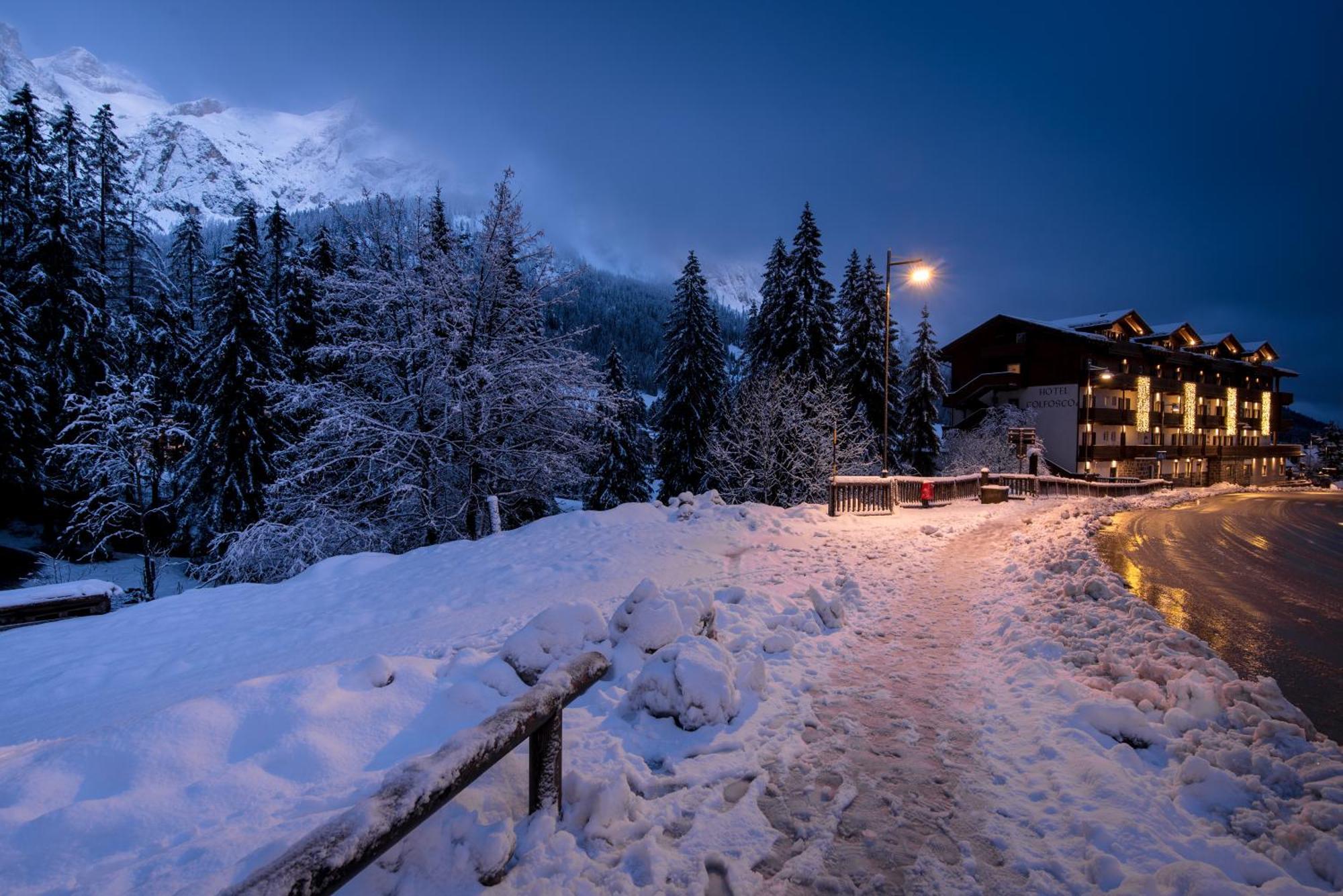 Hotel Colfosco Сан-Мартино-ди-Кастроцца Экстерьер фото