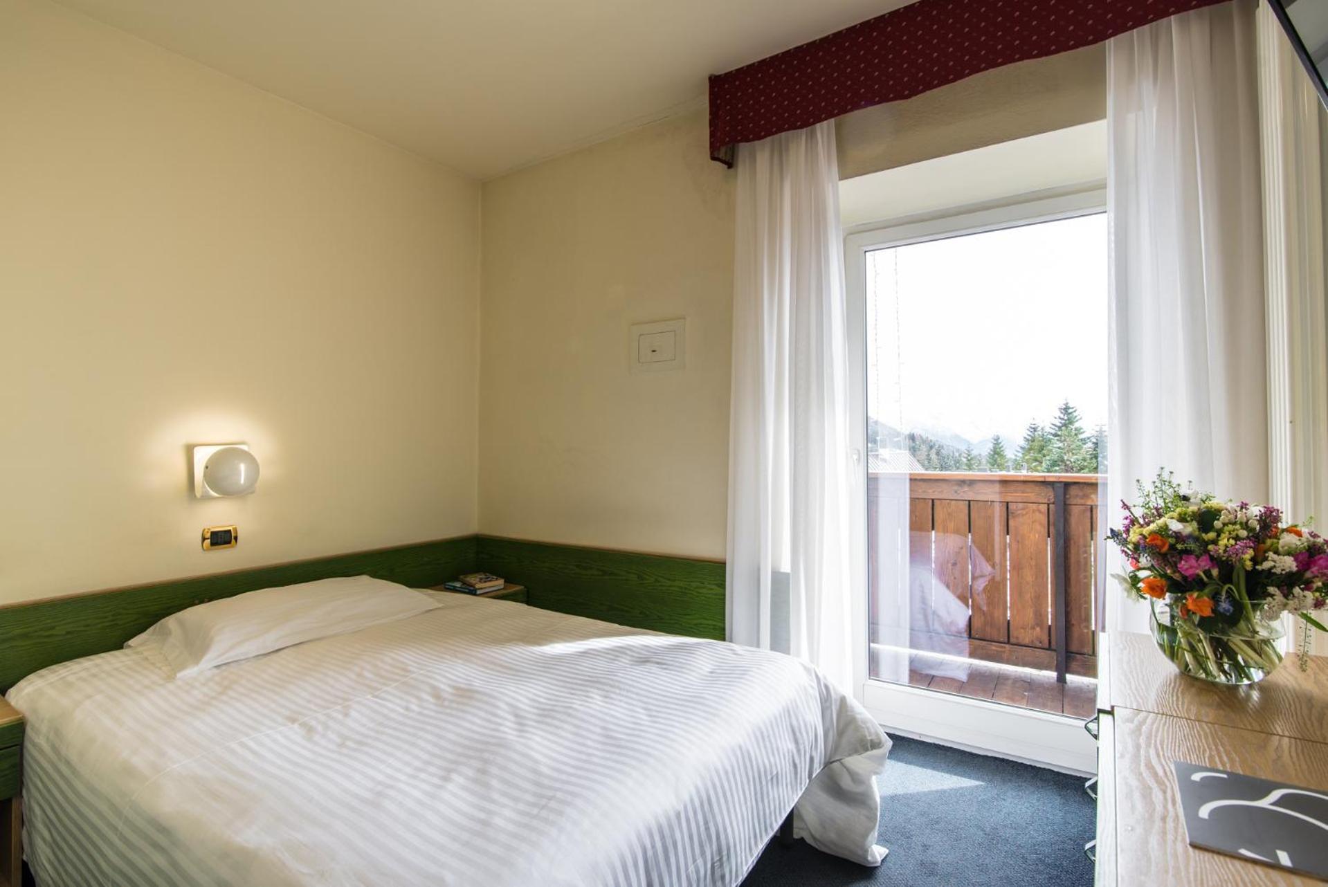 Hotel Colfosco Сан-Мартино-ди-Кастроцца Экстерьер фото