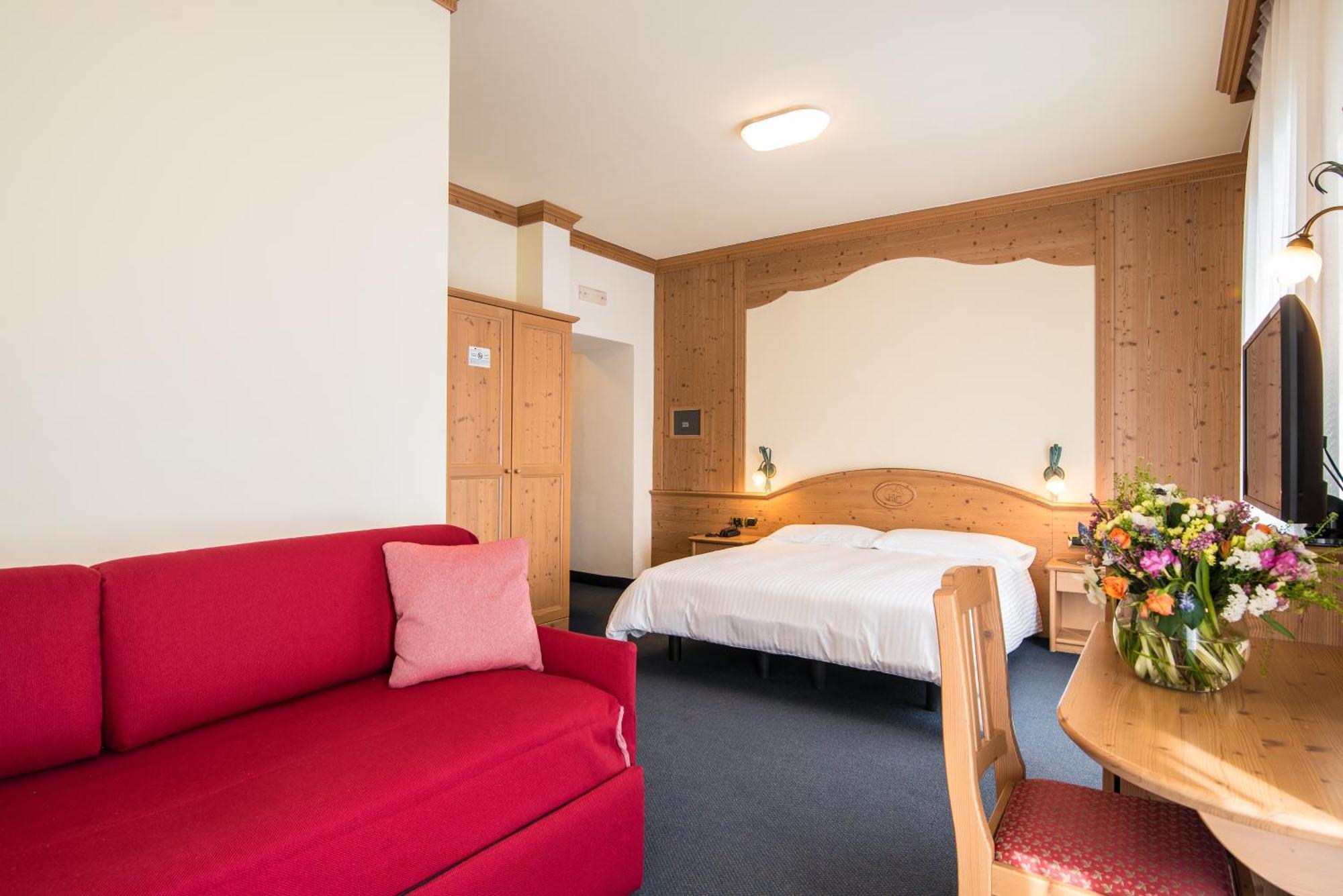 Hotel Colfosco Сан-Мартино-ди-Кастроцца Экстерьер фото